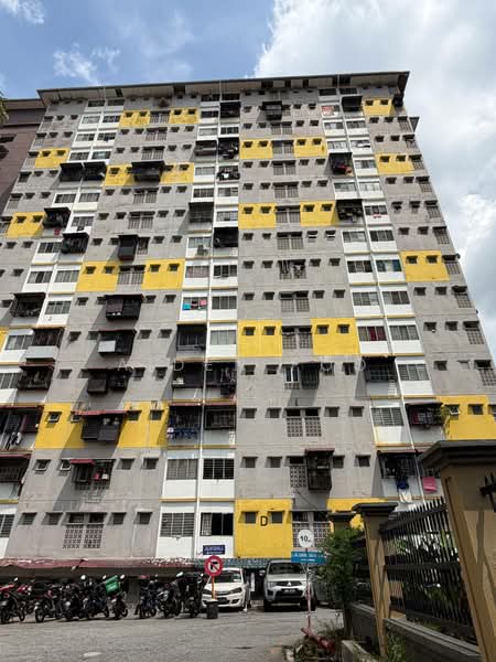 Rumah Flat untuk Dijual di Pantai Permai - Aiden Foo - Exterior - PropertyGuru.com.my