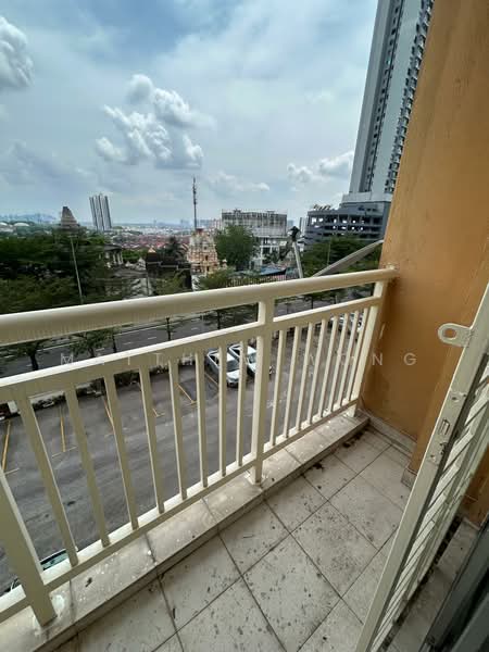 Pangsapuri untuk Dijual di Puteri Bayu Apartment - Matthew Wong - Balcony - PropertyGuru.com.my
