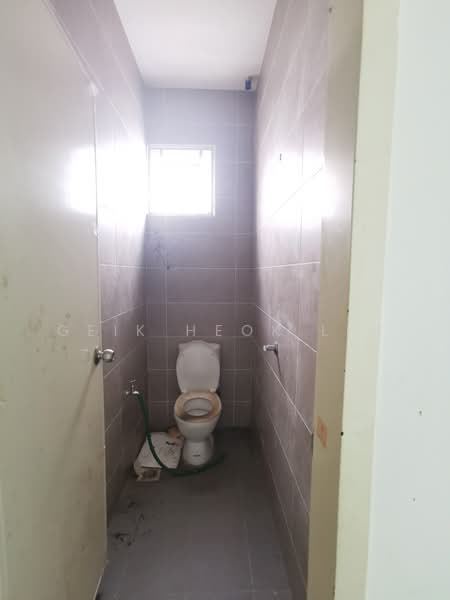 Shop for Rent in Bandar Tasek Mutiara (Simpang Ampat) - Geik Heok Lim - Bathroom - PropertyGuru.com.my