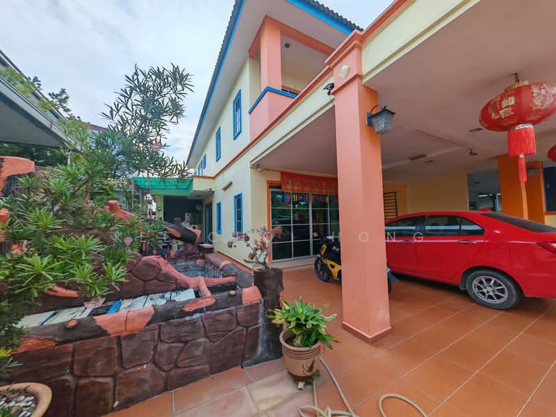 Semi-Detached House for Sale in Taman Sri Intan (Hutan Melintang) - Kee Choi Hong - Exterior - PropertyGuru.com.my
