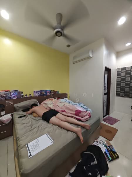 Semi-Detached House for Sale in Taman Sri Intan (Hutan Melintang) - Kee Choi Hong - Bedroom - PropertyGuru.com.my