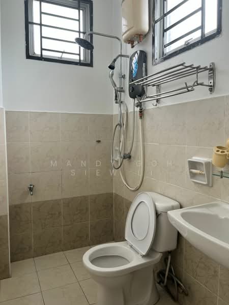 Rumah Teres 2 Tingkat untuk Disewa di Tebrau (Johor) - Mandy Goh Siew Li - Bathroom - PropertyGuru.com.my