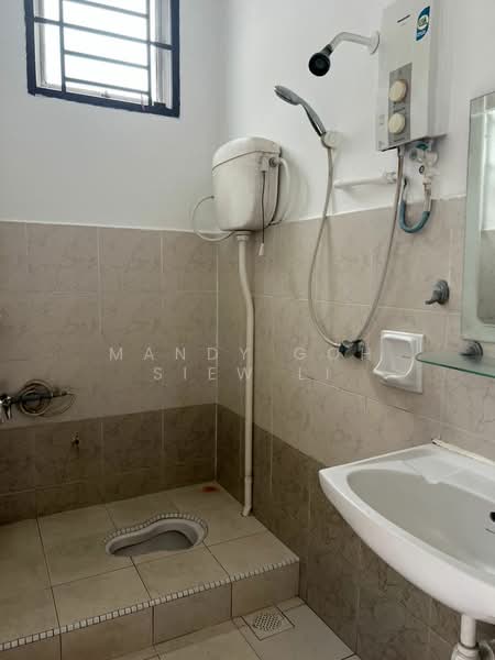 Rumah Teres 2 Tingkat untuk Disewa di Tebrau (Johor) - Mandy Goh Siew Li - Bathroom - PropertyGuru.com.my