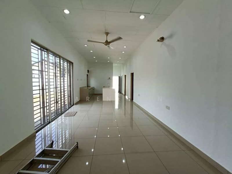 Bungalow House for Rent in Taman Kampung Majid (Kluang) - Caren Chin - Interior - PropertyGuru.com.my