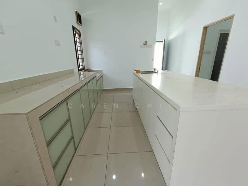 Bungalow House for Rent in Taman Kampung Majid (Kluang) - Caren Chin - Kitchen - PropertyGuru.com.my