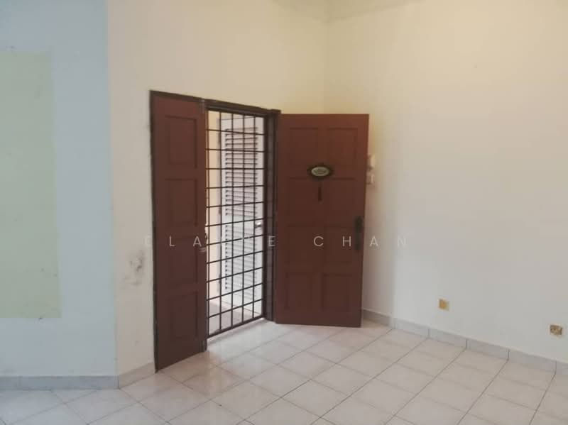 Rumah Teres 2-Tingkat untuk Dijual di Bandar Seri Alam (Masai) - Elaine Chan - Entrance - PropertyGuru.com.my