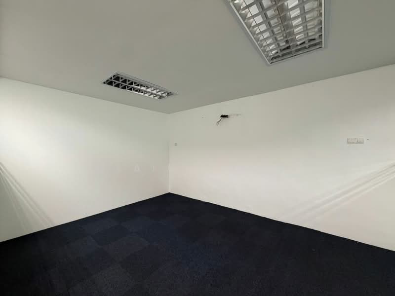 Shop for Rent in Taman Molek (Johor Bahru) - Elaine Chan - Interior - PropertyGuru.com.my