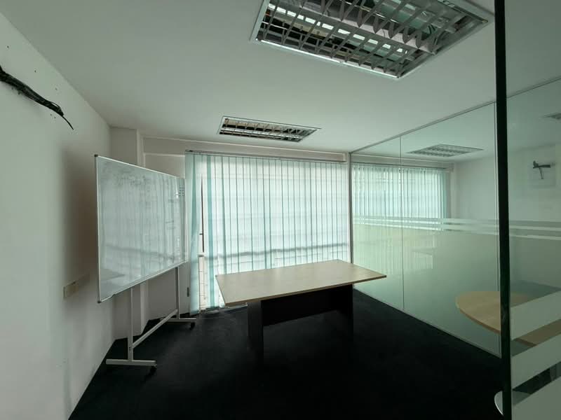 Shop for Rent in Taman Molek (Johor Bahru) - Elaine Chan - Interior - PropertyGuru.com.my