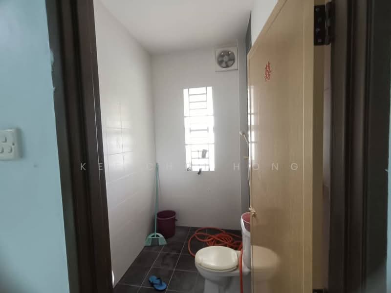 2-storey Terraced House for Sale in Lumut (Perak) - Kee Choi Hong - Bathroom - PropertyGuru.com.my