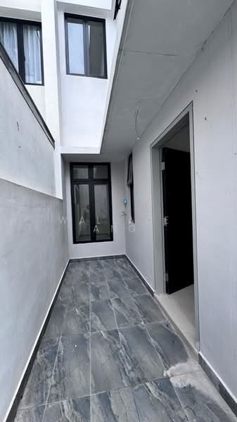 Rumah Kluster untuk Dijual di Austin (Johor Bahru) - Wallace Ang - Exterior - PropertyGuru.com.my