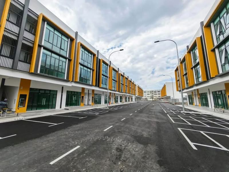 Shop / Office for Rent in Bandar Baru Permas Jaya (Permas Jaya) - Phoebe Foo - Exterior - PropertyGuru.com.my