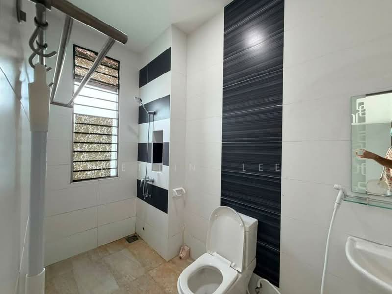 Cluster House for Sale in Skudai (Johor) - Wenting Lee - Bathroom - PropertyGuru.com.my