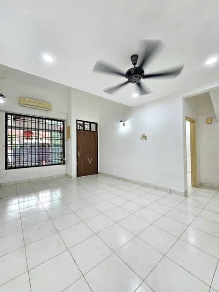 1.5-storey Terraced House for Sale in Skudai (Johor) - Calvin Lee - Living Room - PropertyGuru.com.my