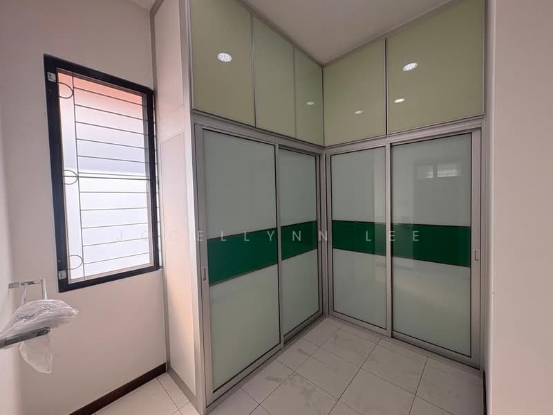 Rumah Teres 2 Tingkat untuk Dijual di Teluk Kumbar (Penang) - Jocellynn Lee - PropertyGuru.com.my