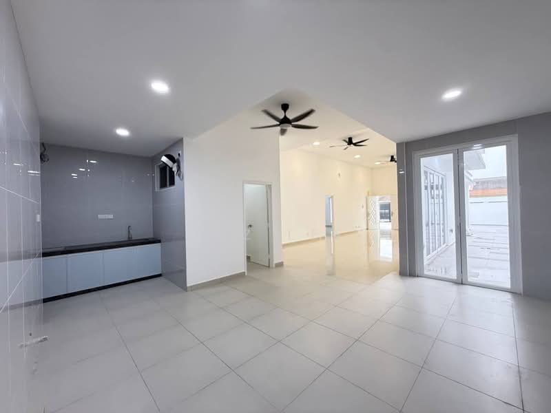 Rumah Berkembar untuk Dijual di Taman Ungku Tun Aminah (Skudai) - Jaz Lee - PropertyGuru.com.my