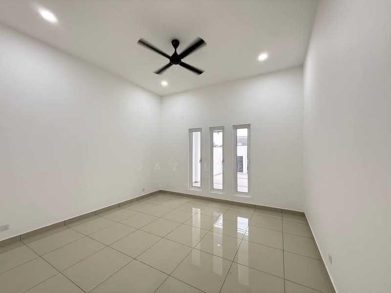 Rumah Berkembar untuk Dijual di Taman Ungku Tun Aminah (Skudai) - Jaz Lee - PropertyGuru.com.my