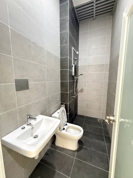 Rumah Berkembar untuk Dijual di Taman Ungku Tun Aminah (Skudai) - Jaz Lee - PropertyGuru.com.my