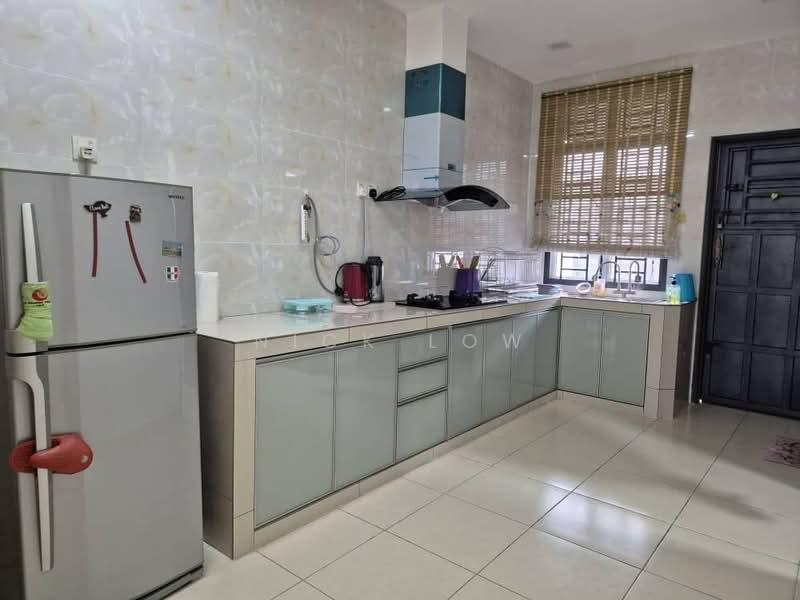 Rumah Teres 2.5 Tingkat untuk Disewa di Taman Scientex Senai (Senai) - Nick Low - Kitchen - PropertyGuru.com.my