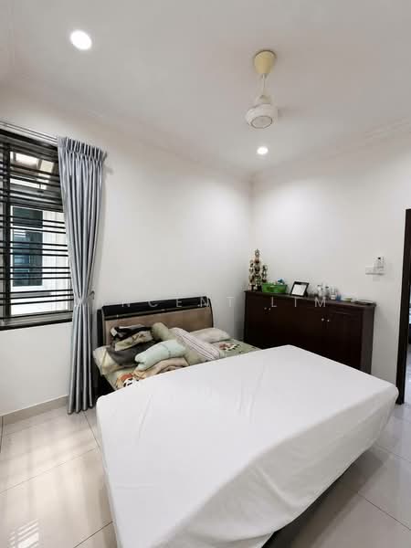 Semi-Detached House for Sale in Taman Gaya (Ulu Tiram) - Vincent Lim - PropertyGuru.com.my