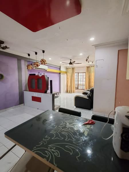 Kondominium untuk Disewa di Dwi Mahkota - Nick Low - Living Room - PropertyGuru.com.my