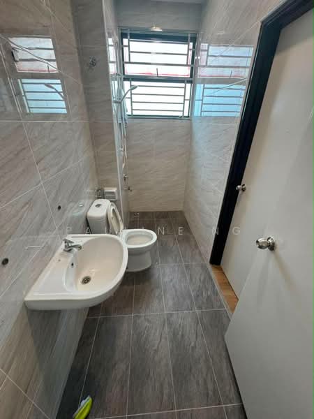 Cluster House for Sale in Johor Bahru (Johor) - Pauline Ng - Bathroom - PropertyGuru.com.my