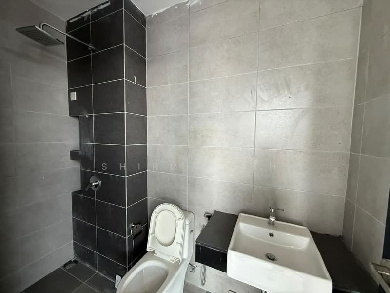 Servis Apartment untuk Dijual di Urban Suites - Shirley Teh - Bathroom - PropertyGuru.com.my