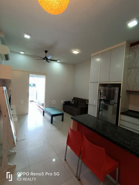 Servis Apartment untuk Disewa di The Loft @ KK Times Square - Vui Onn Liaw - Living Room - PropertyGuru.com.my