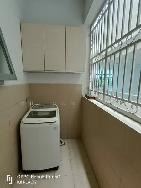 Servis Apartment untuk Disewa di The Loft @ KK Times Square - Vui Onn Liaw - Balcony - PropertyGuru.com.my