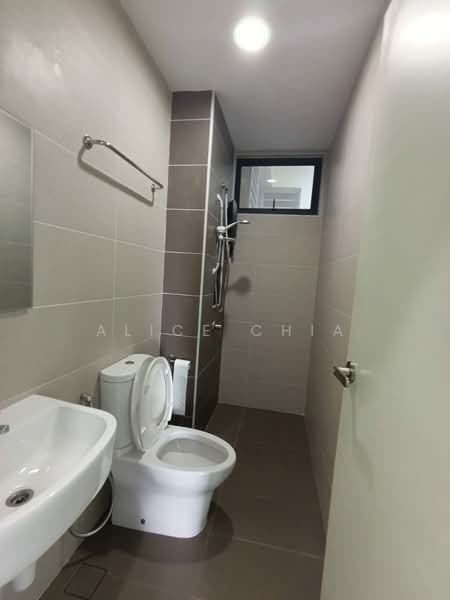 Service Residence for Sale at Marina Residence - Alice Chia - Bathroom - PropertyGuru.com.my