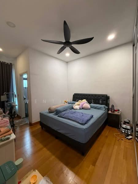 Semi-Detached House for Sale in Taman Sri Intan (Johor Bahru) - Wenting Lee - Bedroom - PropertyGuru.com.my