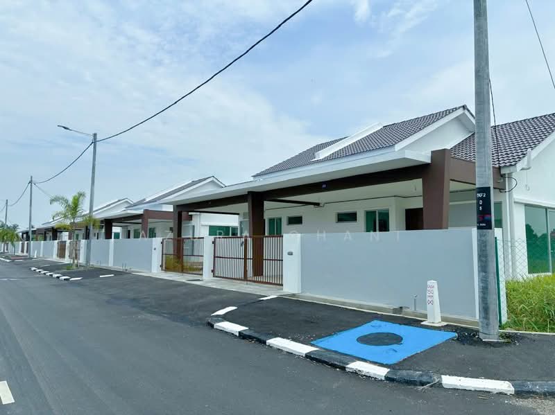 Rumah Berkembar untuk Dijual di Taman Keranji (Alor Setar) - Azura Ghani - PropertyGuru.com.my