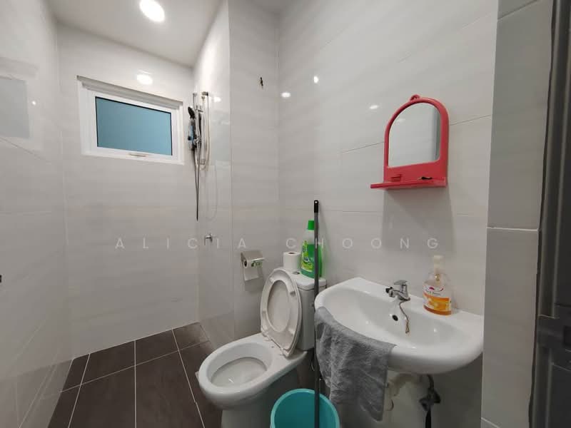 Condominium for Sale at Lavender Residences - Alicia Choong - Bathroom - PropertyGuru.com.my