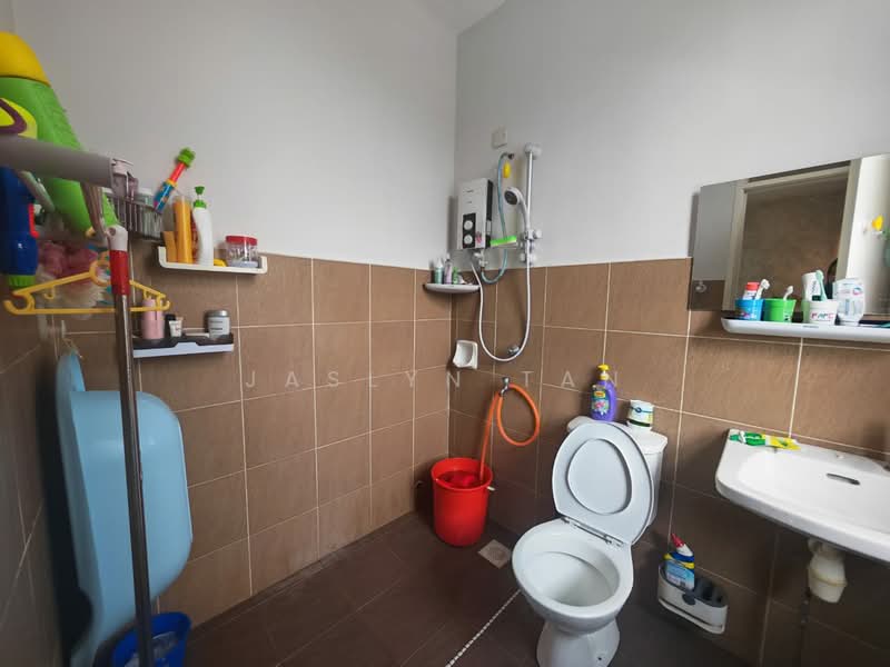 Rumah Teres 2 Tingkat untuk Dijual di Taman Sierra Perdana (Masai) - Jaslyn Tan - Bathroom - PropertyGuru.com.my