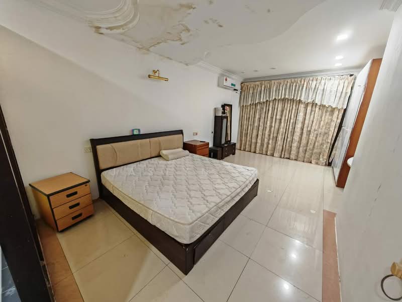 Rumah Teres 2 Tingkat untuk Dijual di Taman Ungku Tun Aminah (Skudai) - Jaslyn Tan - Bedroom - PropertyGuru.com.my