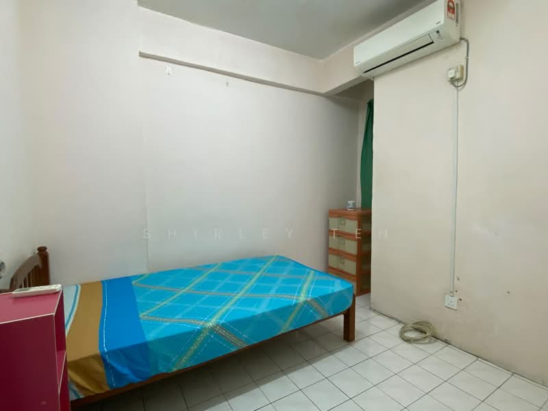 Flat for Rent at Taman Gambier - Shirley Teh - Bedroom - PropertyGuru.com.my
