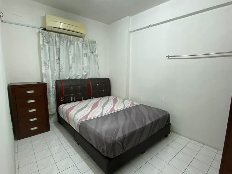 Flat for Rent at Taman Gambier - Shirley Teh - Bedroom - PropertyGuru.com.my