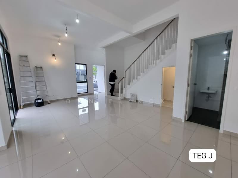 Rumah Berkembar untuk Dijual di Eco Ardence (Setia Alam) - Daniel Kok - Living Room - PropertyGuru.com.my