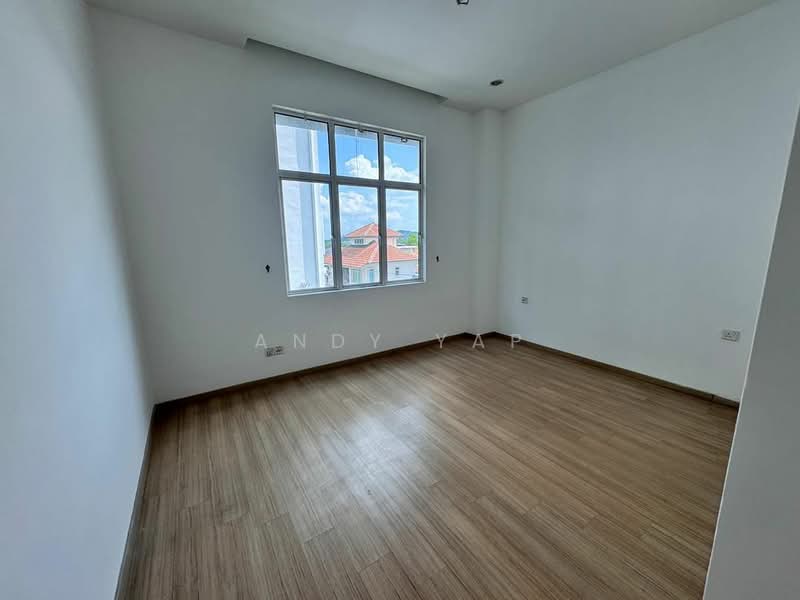 Bungalow for Sale in Rawang (Selangor) - Andy Yap - PropertyGuru.com.my