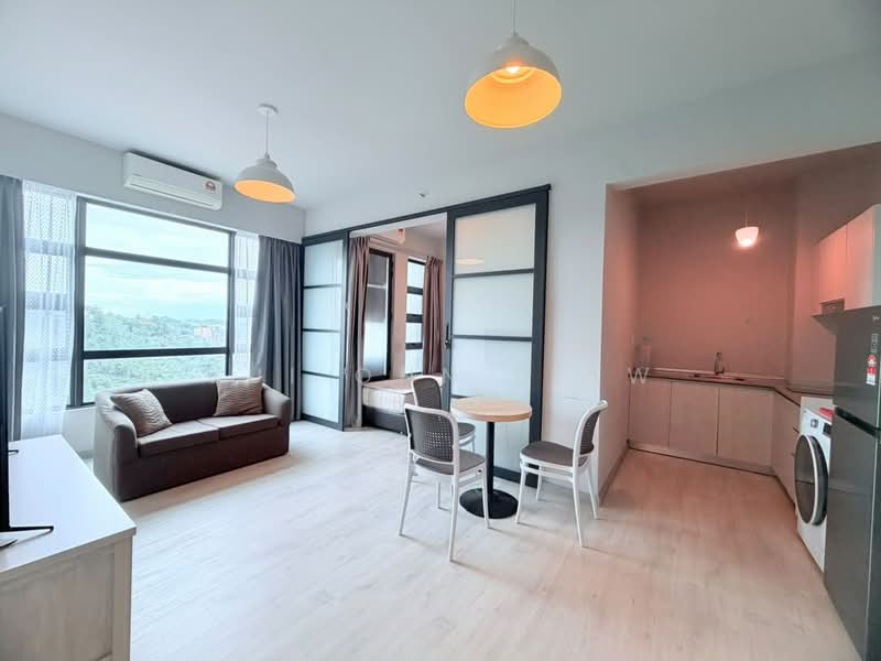 Servis Apartment untuk Disewa di Jesselton Quay CityPads - Vui Onn Liaw - Living Room - PropertyGuru.com.my