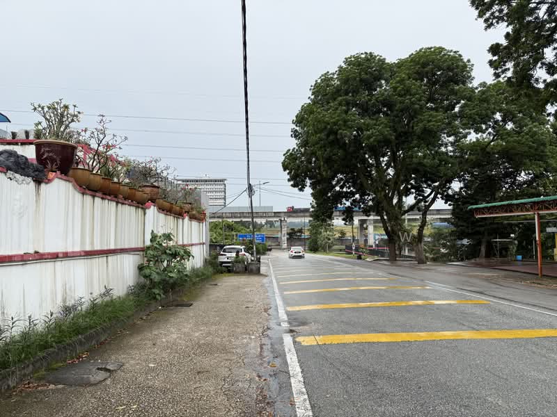 Semi-Detached House for Sale in Taman Pelangi (Johor Bahru) - Carrien Siow - Exterior - PropertyGuru.com.my