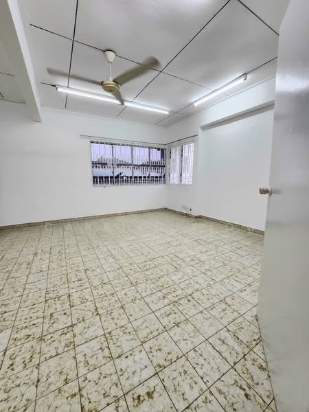 Semi-Detached House for Sale in Taman Pelangi (Johor Bahru) - Carrien Siow - Interior - PropertyGuru.com.my