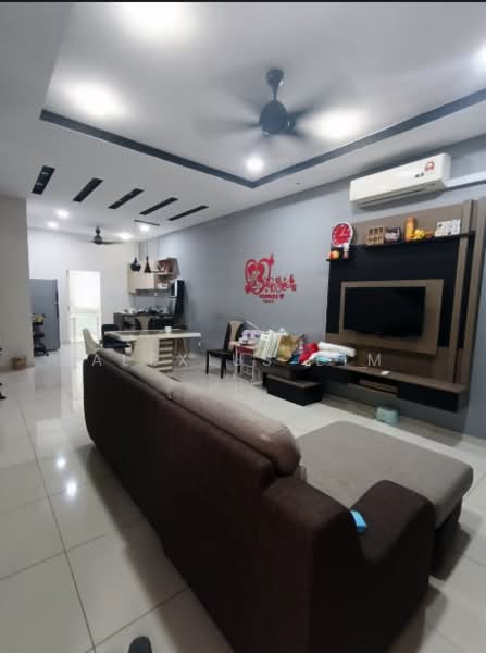 2-storey Terraced House for Sale in Bandar Pulai Jaya (Kulai) - Alexius Lim - Living Room - PropertyGuru.com.my