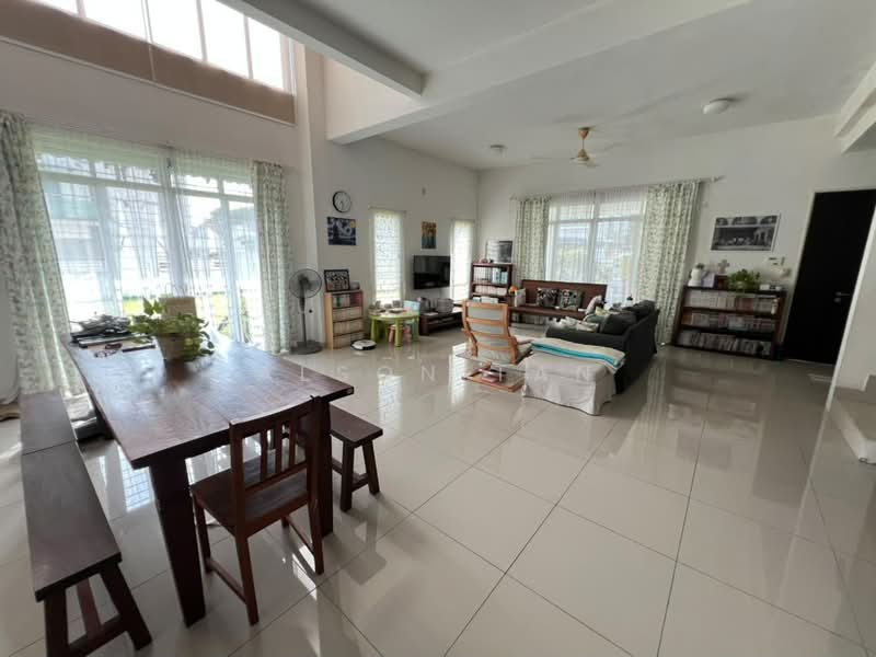Semi-Detached House for Sale in Setia Alam (Selangor) - Alson Tan - Living Room - PropertyGuru.com.my