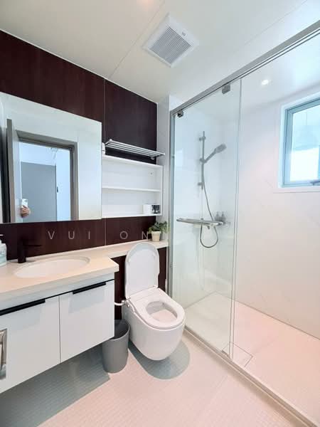 Servis Apartment untuk Disewa di Bay Suites - Vui Onn Liaw - Bathroom - PropertyGuru.com.my