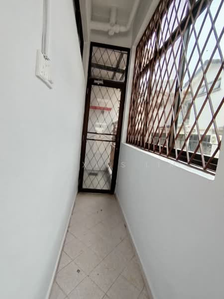Rumah Teres 2-Tingkat untuk Disewa di Taman Sutera (Johor Bahru) - Alexius Lim - Corridor - PropertyGuru.com.my