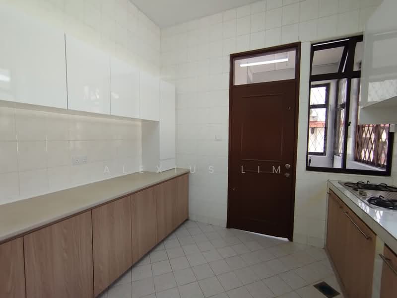 Rumah Teres 2-Tingkat untuk Disewa di Taman Sutera (Johor Bahru) - Alexius Lim - Kitchen - PropertyGuru.com.my