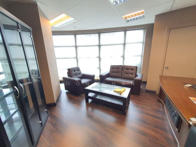 Pejabat untuk Disewa di Mont Kiara (Kuala Lumpur) - Moon Chan - Living Room - PropertyGuru.com.my