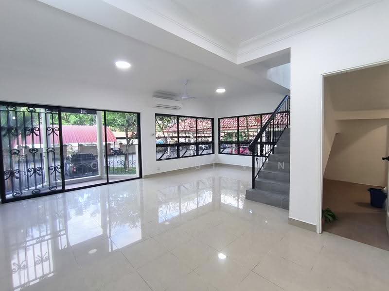 Condominium for Sale at Grace Garden - Chee Vui Vun - Living Room - PropertyGuru.com.my