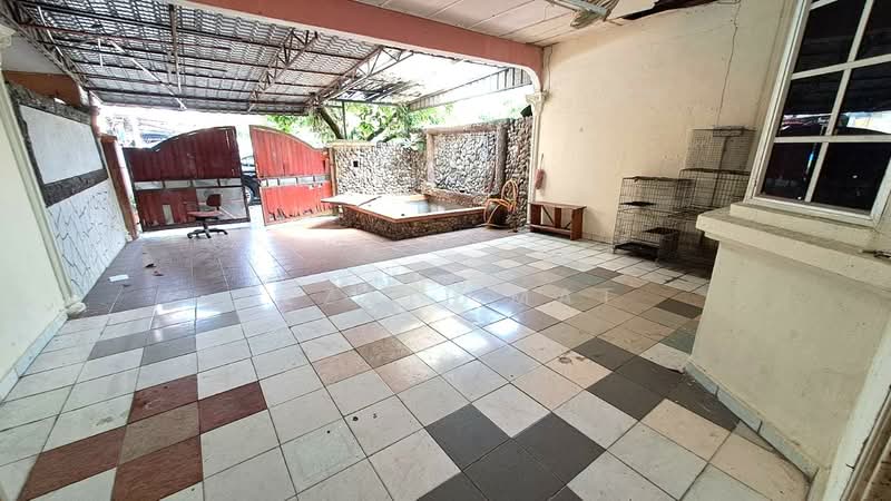 Rumah Teres 2 Tingkat untuk Dijual di Taman Sri Tanjung (Semenyih) - Izzati Mat - Exterior - PropertyGuru.com.my