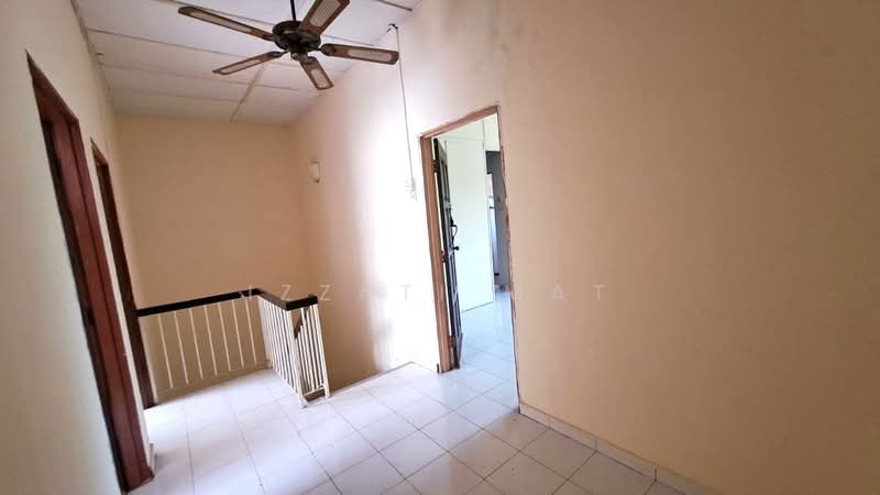 Rumah Teres 2 Tingkat untuk Dijual di Taman Sri Tanjung (Semenyih) - Izzati Mat - Interior - PropertyGuru.com.my
